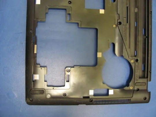 №18-3 Кришка (дно, корито, піддон) корпуса 36FH9BCJT30 для FUJITSU LIFEBOOK A555 оригінал Продаж