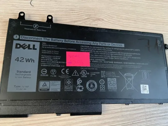 51 DELL 1V1XF  Износ: 72% Dell 1V1XF Precision 3540 M3540 Latitude 5400 5410 5500 5510 Ціна