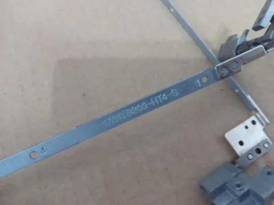 №335-8 кріплення з петлями 1A01LB200-HT4-G для HP 8560W 8570W оригінал З аукціону