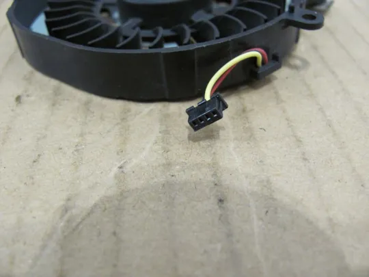 номер0326-11 Вентилятор (кулер, FAN) BA31-00102A для SAMSUNG NP600 NP600B4B оригінал Де купити