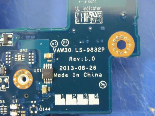 №199-5 Плата USB Audio VGA LAN LS-9832P для LATITUDE E5440 оригінал Де купити