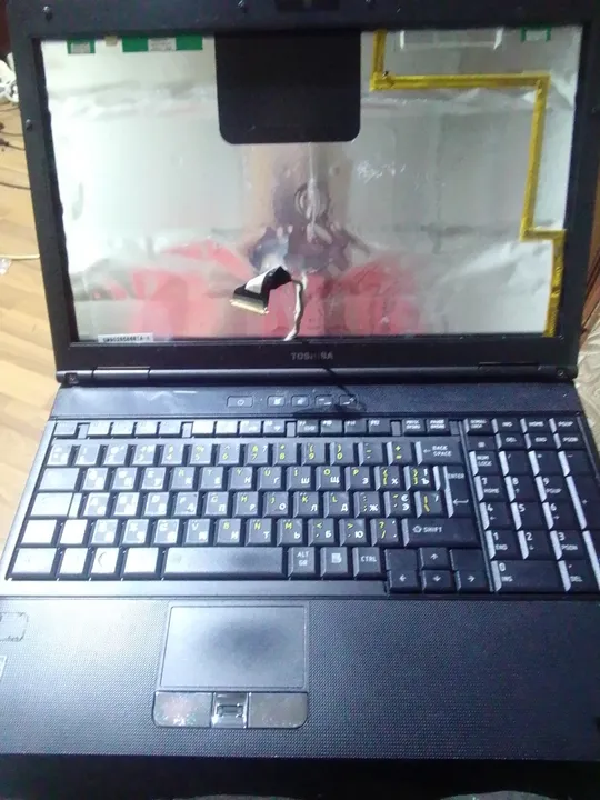 ноутбук toshiba tecra a11 без матриці озу зарядного..був робочий.я хз. Ціна
