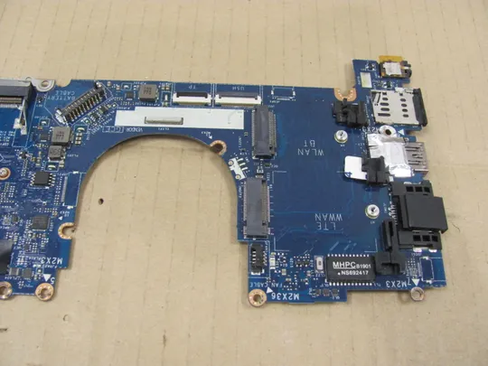 696-6 материнська плата DAZ20 LA-F311P SR3L9  i5-8350U  для Dell Latitude E7290 7390  оригінал Продаж