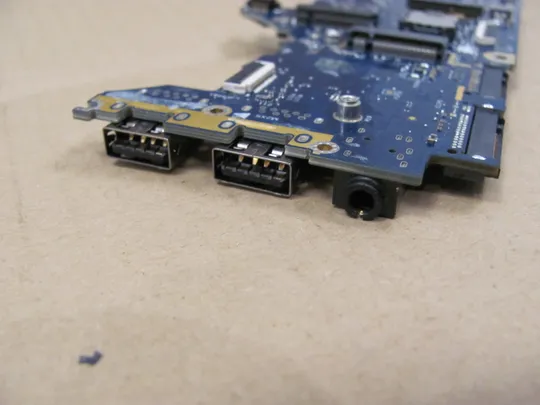 718-7 материнська плата GDB55 LA-K621P  SRKT8 Intel Xeon W-11855M для Dell Precision  7560  оригінал Недорого