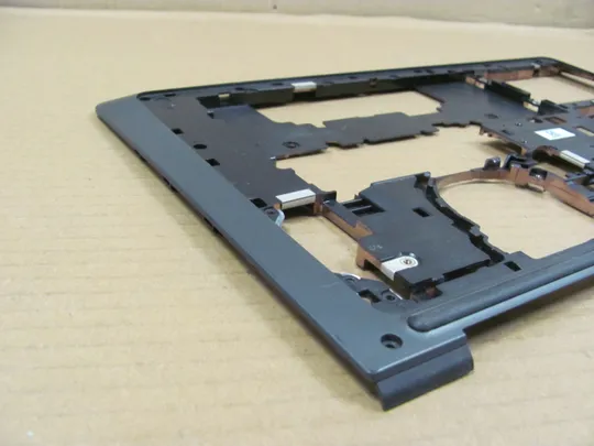 839-13 Кришка дно піддон корпуса 0TCJ31 AP14E000800 для Dell Latitude 3550 L3550  оригінал в Україні