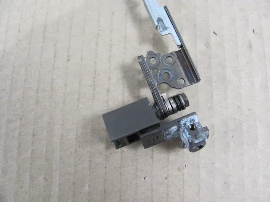 396-7 кріплення з петлею 33.4LG06.XXX  для Lenovo Thinkpad  L440 оригінал З аукціону