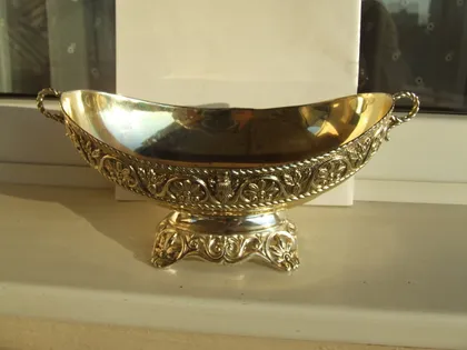 фото, Лодь цукерниця роз. 26х10 см. Европа 1990 рр. вага 400 гр.