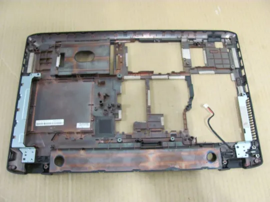 Купити 477-3 Кришка дно піддон корпуса 13N0-BNA0D02 для MEDION E7223 оригінал