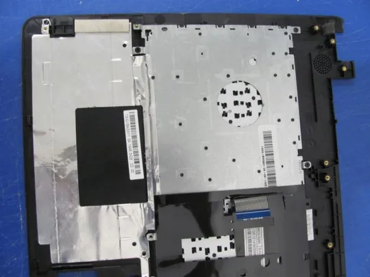 №235-8 панель палмрест 13N0-1BA0W11 з клавою для Medion Akoya E6412T оригінал Інтернет-аукціон