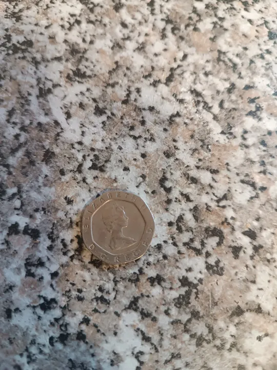 Купити Монета 1982 год номиналом 20 pence