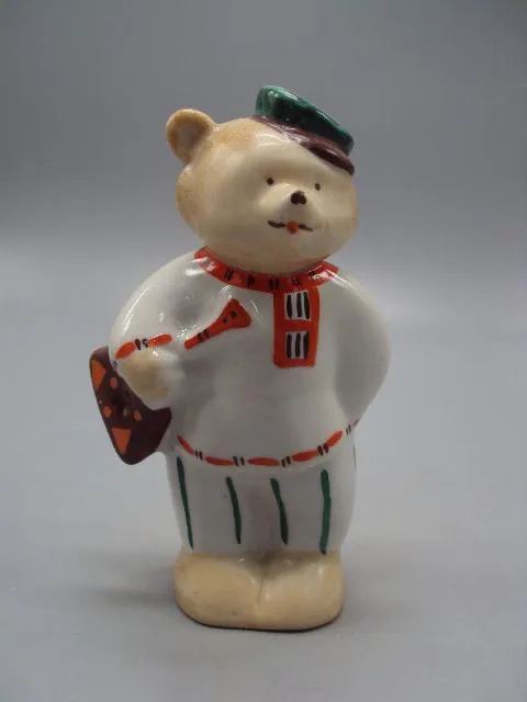 Фигура фарфор статуэтка СКЗ Сысерть медведь с балалайкой Теремок или Рукавичка высота 11,8 см №14462 Ціна