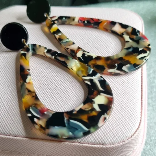 Купити Сережки-краплі з кольоровим візерунком