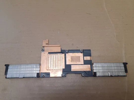 номер1056-10 термотрубка охолодження 460.0JD02.0001 0YC6P3 для Dell  XPS 17 XPS17  9700 P5750 оригінал З аукціону