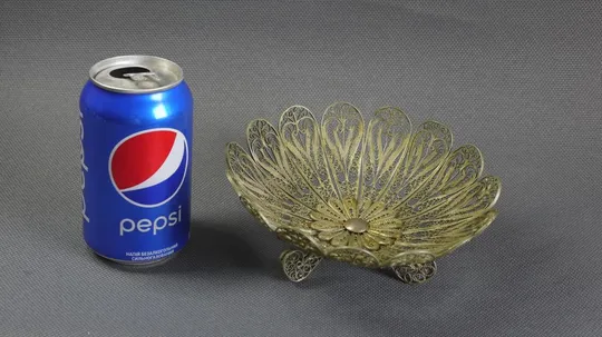 Конфетница скань ваза советский мельхиор БУ ажурна цукерниця золотиста Де купити