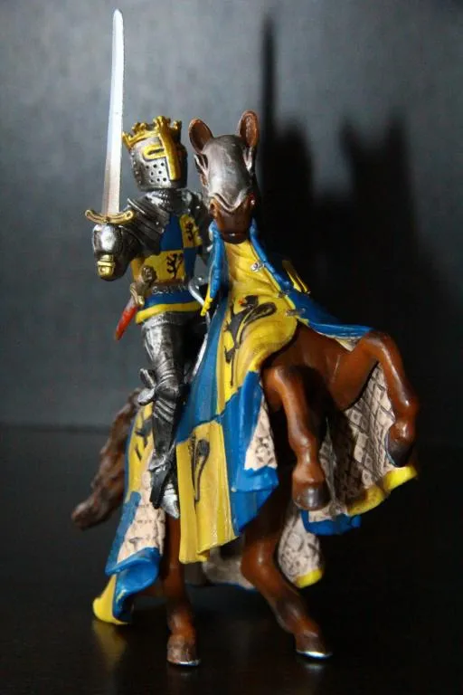 рыцарь на коне с мечем SCHLEICH 90-100мм ФРГ Продаж