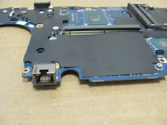 номер0985-4 материнська плата Mainboard Материнка Основна плата Системна плата Плата системи Laptop motherboard мамка ноутбучна плата SR2FU i7-6820HQ AAPA0 LA-C541P для Dell Precision 7510 P53F оригінал З аукціону