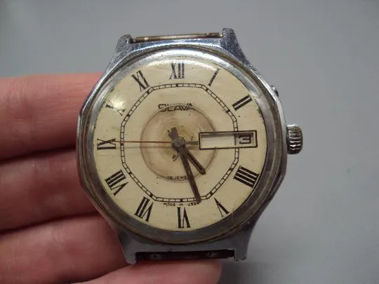 Мужские наручные часы Слава календарь 26 камней ссср на ходу размер 4,4 х 3,9 см №14653 Інтернет-аукціон