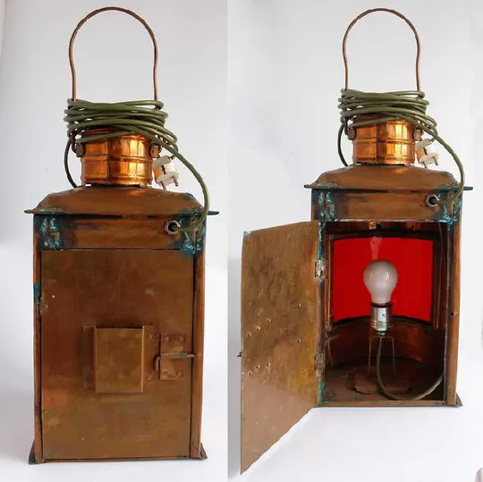 Ліхтар бортовий лівий червоного світла мідь 1950-ті Зах. Німеччина Інтернет-аукціон