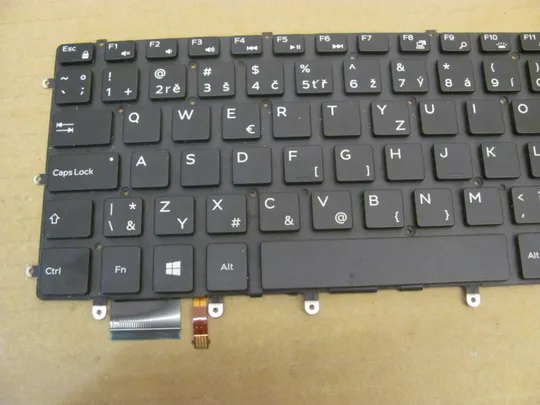 Купити номер0916-2 клавіатура Keyboard з підсвіткою 0RYNKD PK132FO2A25 для Dell XPS 15 7590 9550 9560 9570 Inspiron 7568 2-in-1 7558 Precision 5510 5520 5530 5540 оригінал