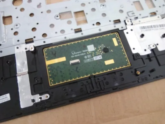 номер0134-12 панель палмрест та тачпад EAR680030D0 36R68TATPC0 для HP Pavilion 17 17-E оригінал Недорого