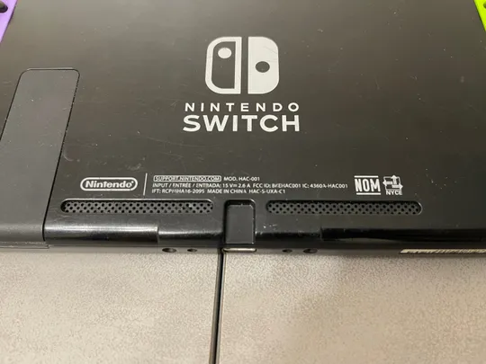 Портативна ігрова приставка  Nintendo Switch HAC-001, 32GB Недорого