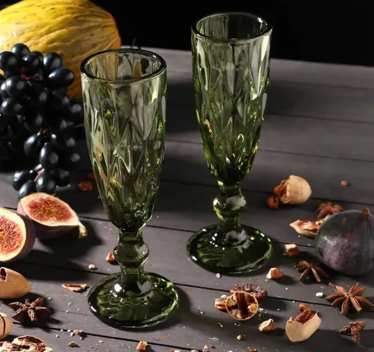 Бокал для шампанского OLens Изумруд 34215-5-1 150 мл зеленый Ціна