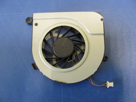 номер0009-10 Вентилятор 064C85 DFS552005MB0T для Dell Inspiron 17R N7110 M7110 Vostro 3750 система охолодження охолоджувальна система кулери та системи охолодження охолодження материнської плати cooling system кулер охолоджувальний блок fan оригінал Недорого