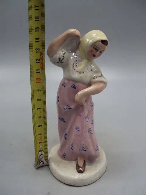 Фигура фарфор статуэтка Городница девочка Дарья плясунья высота 15 см №13927 З аукціону