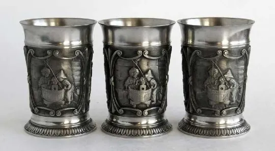 Келихи Дитячі забави 3 шт по 250 мл олово Germany Ціна