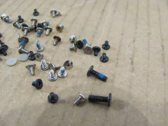 495-12 комплектуюче для SAMSUNG RV511 RV515 RV520 оригінал Продаж