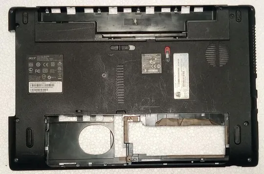 Нижня частина корпуса (поддон) з ноутбука Acer Aspire 5253 AP0FO0004000 Ціна