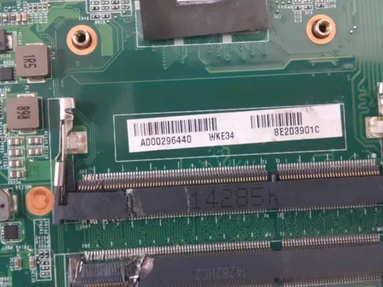 №197-20 материнська плата DA0BLMMB6E0 для TOSHIBA SATELLITE L50B L50D оригінал Де купити