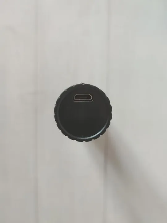 Ліхтарик ручної bl c72 p50 cob З аукціону