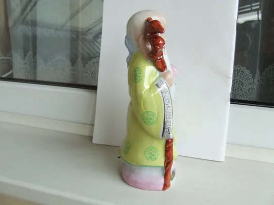 Фарфор Шусин с персиком и палкой старая раз . 22 х 11 см. Азия. Де купити