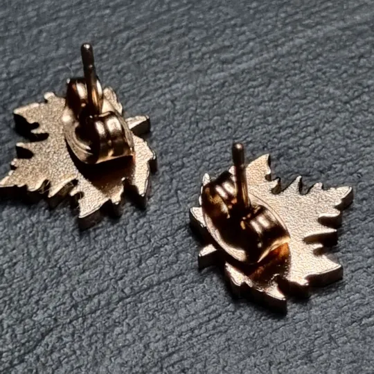 Купити Сережки "Кленовий лист"