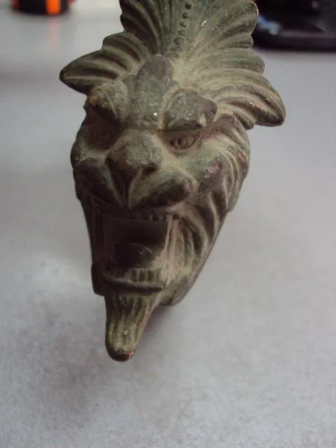 Крючок для штор крюк деталь полка бронза лев голова льва высота крепления 18,5 см №11590 Характеристики