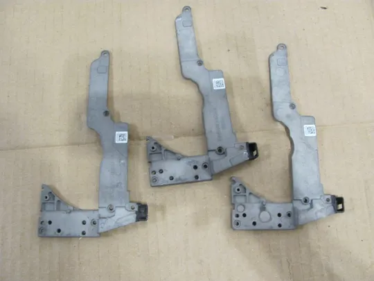 №201-8 кріплення корпуса EA0M1000200 0KCJ75 для DELL LATITUDE E5530 оригінал Де купити