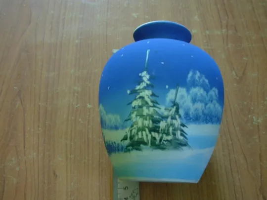 Керамічна вазочка Зимовий пейзаж З аукціону