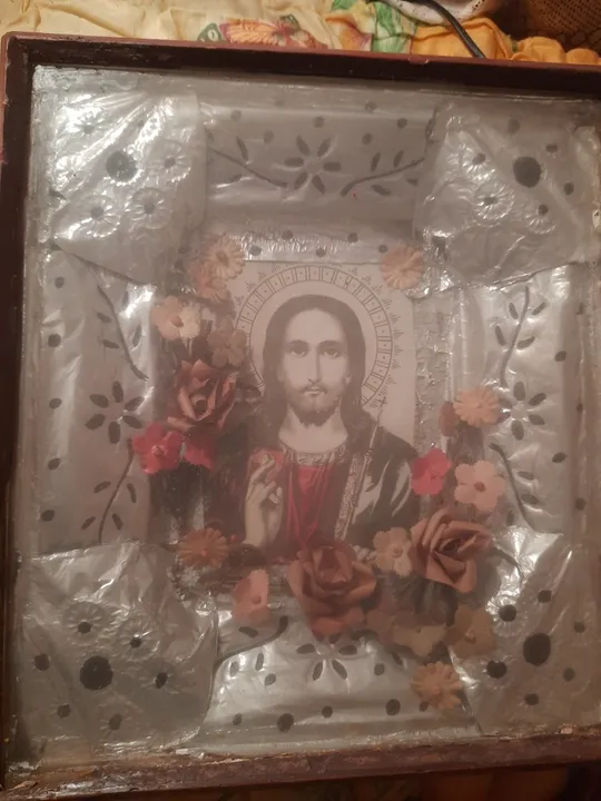 Ікона в деревяній оправі Ціна