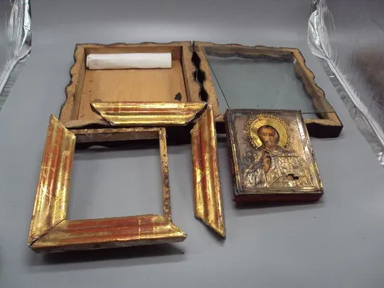 Икона Спаситель Иисус Христос металл в киоте размер 23,6 х 21,2 см, икона 13,2 х 11,4 см №13913 Продаж