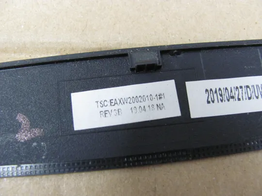 номер1019-1 рамка матриці matrix frame Окантовка дисплея Рамка екрана Корпус рамка матриці 3EXW2TP103 EAXW2002010 для HP ZBOOK 15 G5 оригінал Недорого