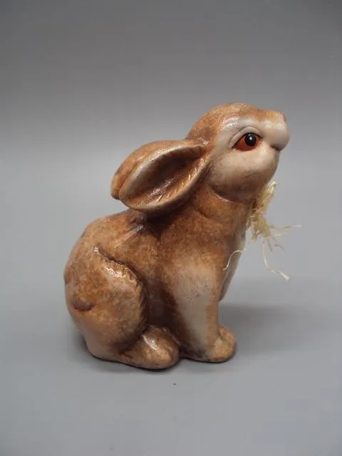 Фигура керамика статуэтка Европа зайка с бантом заяц зайчик с бантиком высота 10 см №11006 З аукціону