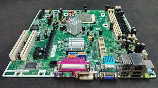 комплект плата HP DC5700 socket AM2 + процессор AMD Athlon 64 X2 5000+ 2.60GHz/2MB/65W Ціна