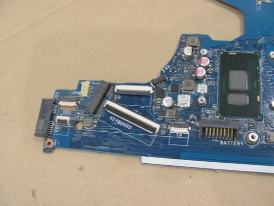 657-24 материнська плата РОБОЧА  EPK50 LA-G07DP  L49974-601 SR3TK i3-7020U  для HP 15-DA  оригінал Де купити