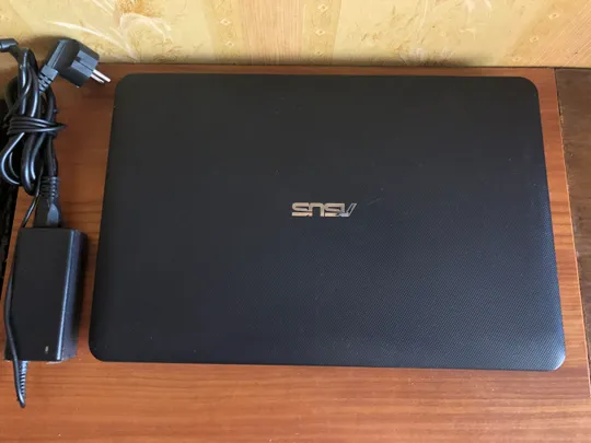 Ноутбук Asus R556SJ N3050/8gb/HDD 500GB/Intel HD+GF920M/4,5 години Ціна