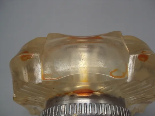 Настольные часы ЧЧЗ ссср пластик на ходу размер 9,5х9,5 см, диаметр 6,5 см №15867 На торгах