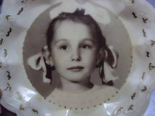 Тарелка пластик портрет девочки КПЗ МХП ТХП пластмасс диаметр 20 см №10772 Характеристики