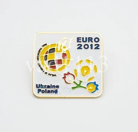 Футбол - значок из серии  "ЕВРО 2012" участник - Испания Ціна