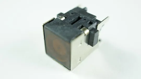 Роз'єм живлення PJ084 DELL (Inspiron One: 2205, 2305, 2320) З аукціону