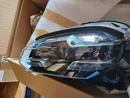 Фара правая LED Matrix Porsche Taycan 9ja941060d Недорого